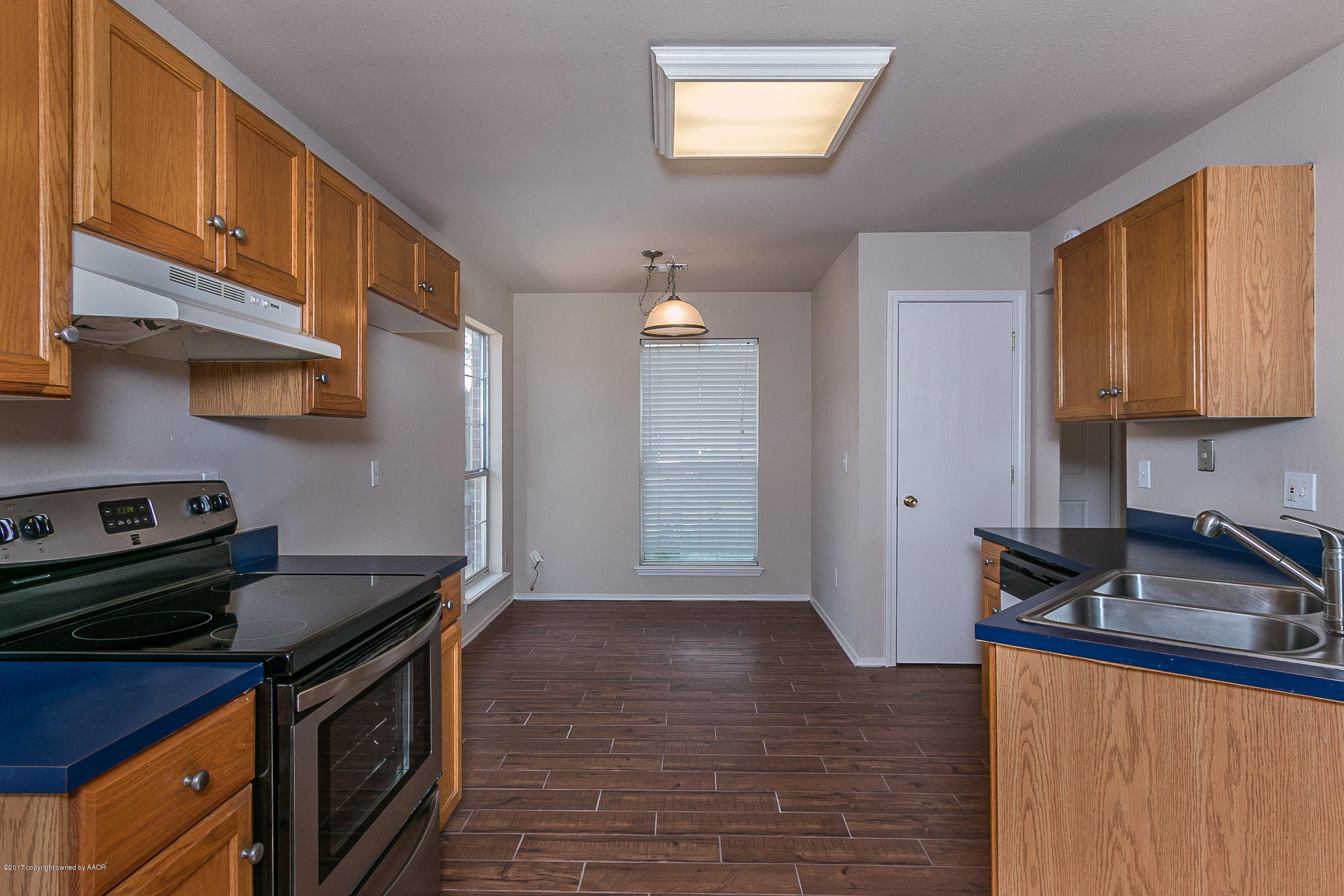 1173 Shasta Drive Amarillo, TX 79110 - Photo 8 of 19 008_Kitchen