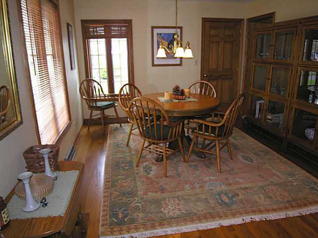 1484 Ashdowne Road Columbus, OH 43221 - Photo 5 of 20