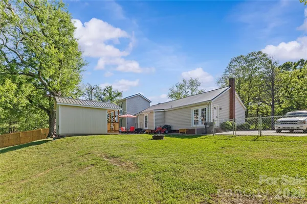 $465,000 | 2341 Dixon Road, Belmont, NC 28012