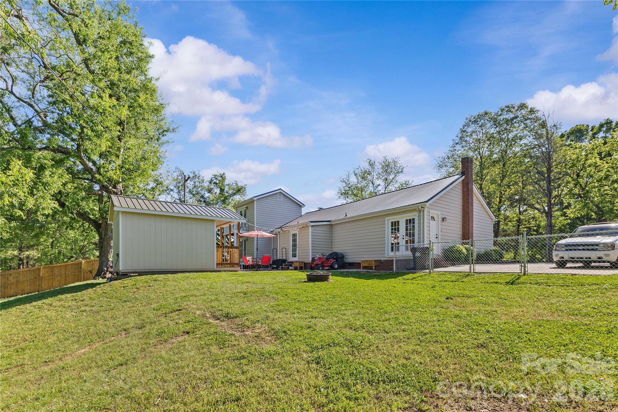 2341 Dixon Road Belmont, NC 28012 - Photo 5 of 42 a front view of house with yard and green space
