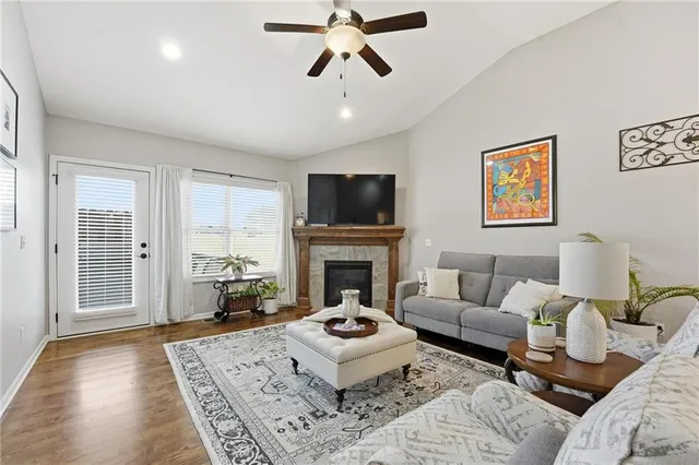 $295,000 | 14812 Ashmont Lane, Smithville, MO 64089