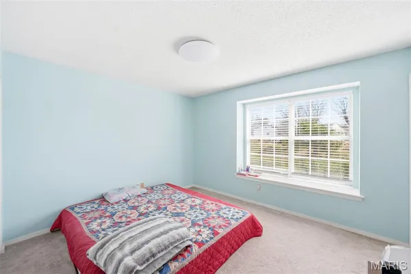 $130,000 | 2560 Creve Coeur Mill Road, Unit 12, Maryland Heights, MO 63043