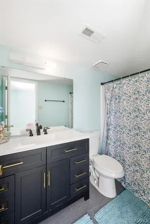 $130,000 | 2560 Creve Coeur Mill Road, Unit 12, Maryland Heights, MO 63043