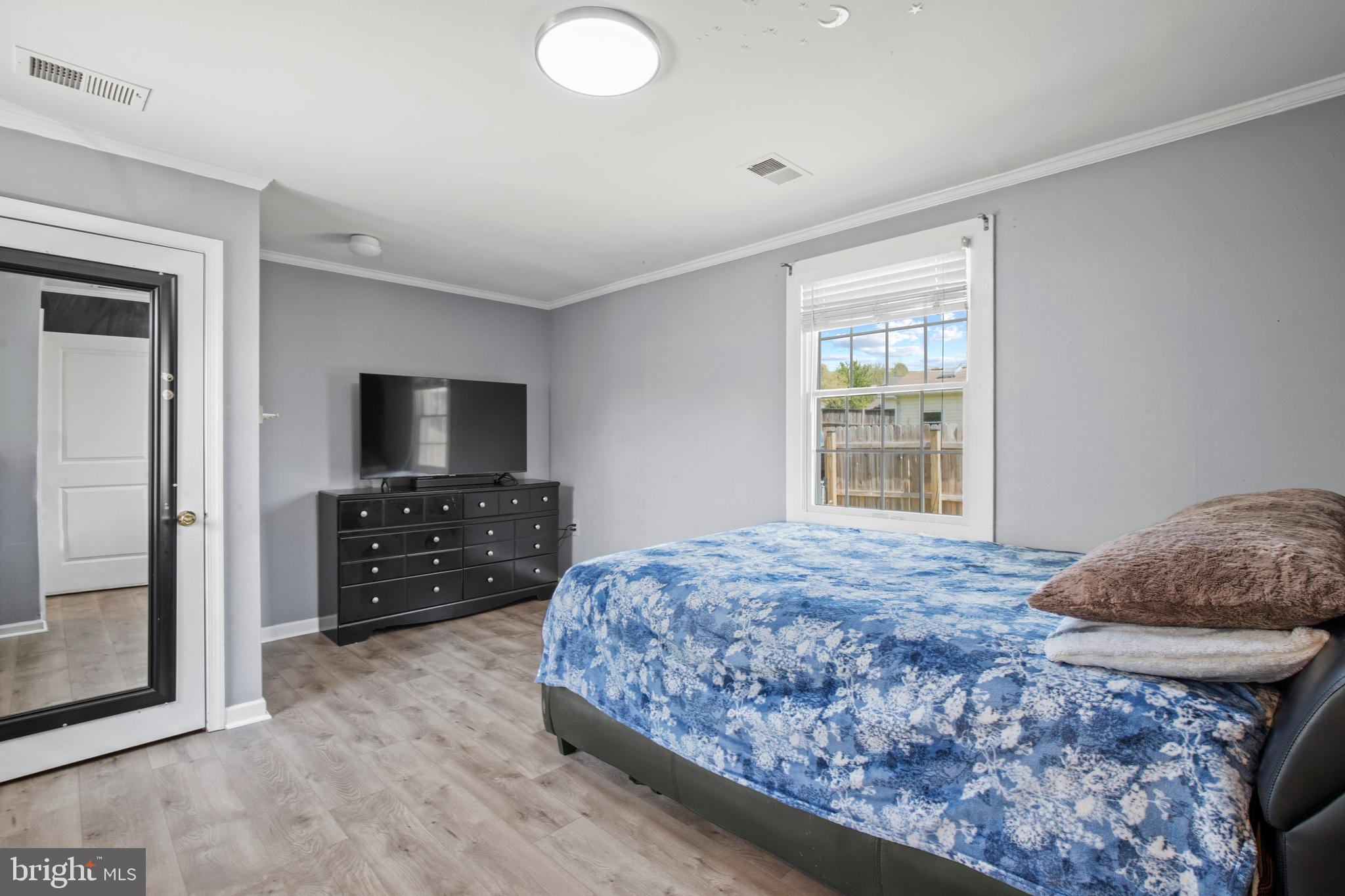614 West Beech Road Sterling, VA 20164 - Photo 13 of 22 Gallery Image 13