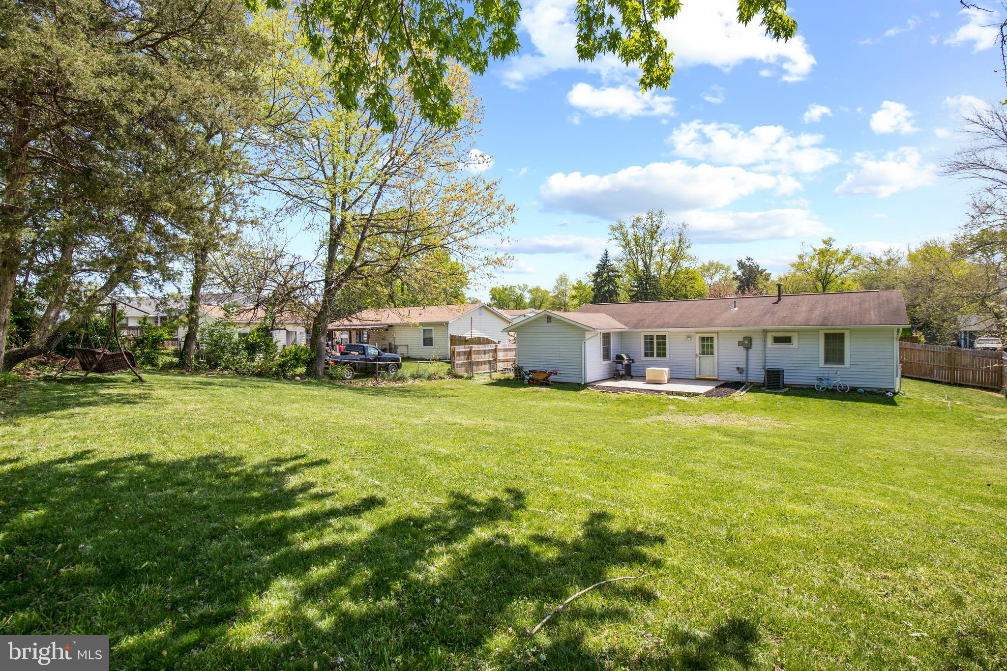 614 West Beech Road Sterling, VA 20164 - Photo 20 of 22 Gallery Image 20