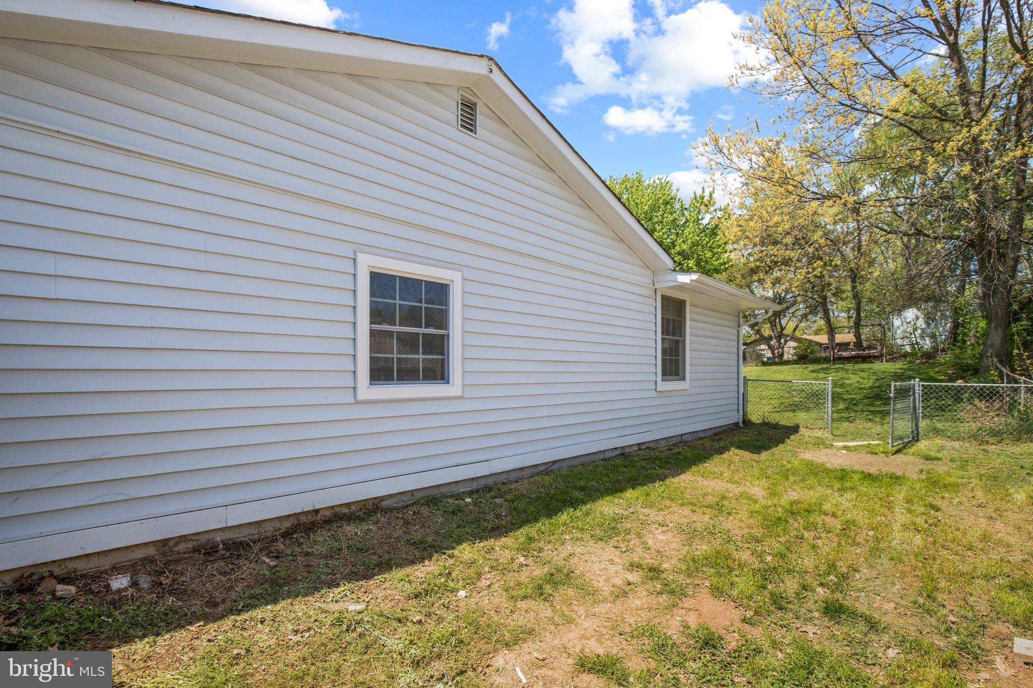 614 West Beech Road Sterling, VA 20164 - Photo 22 of 22 Gallery Image 22
