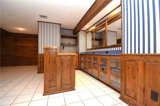 $450,000 | 1805 Horseshoe Drive, Alexandria, LA 71301