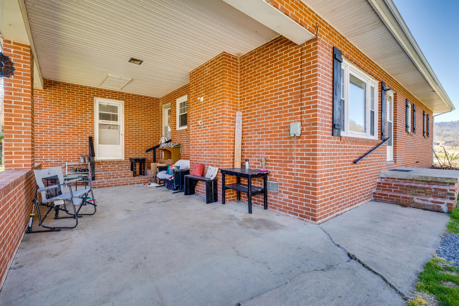 3555 Houston Valley Road Greeneville, TN 37743 - Photo 5 of 35 005