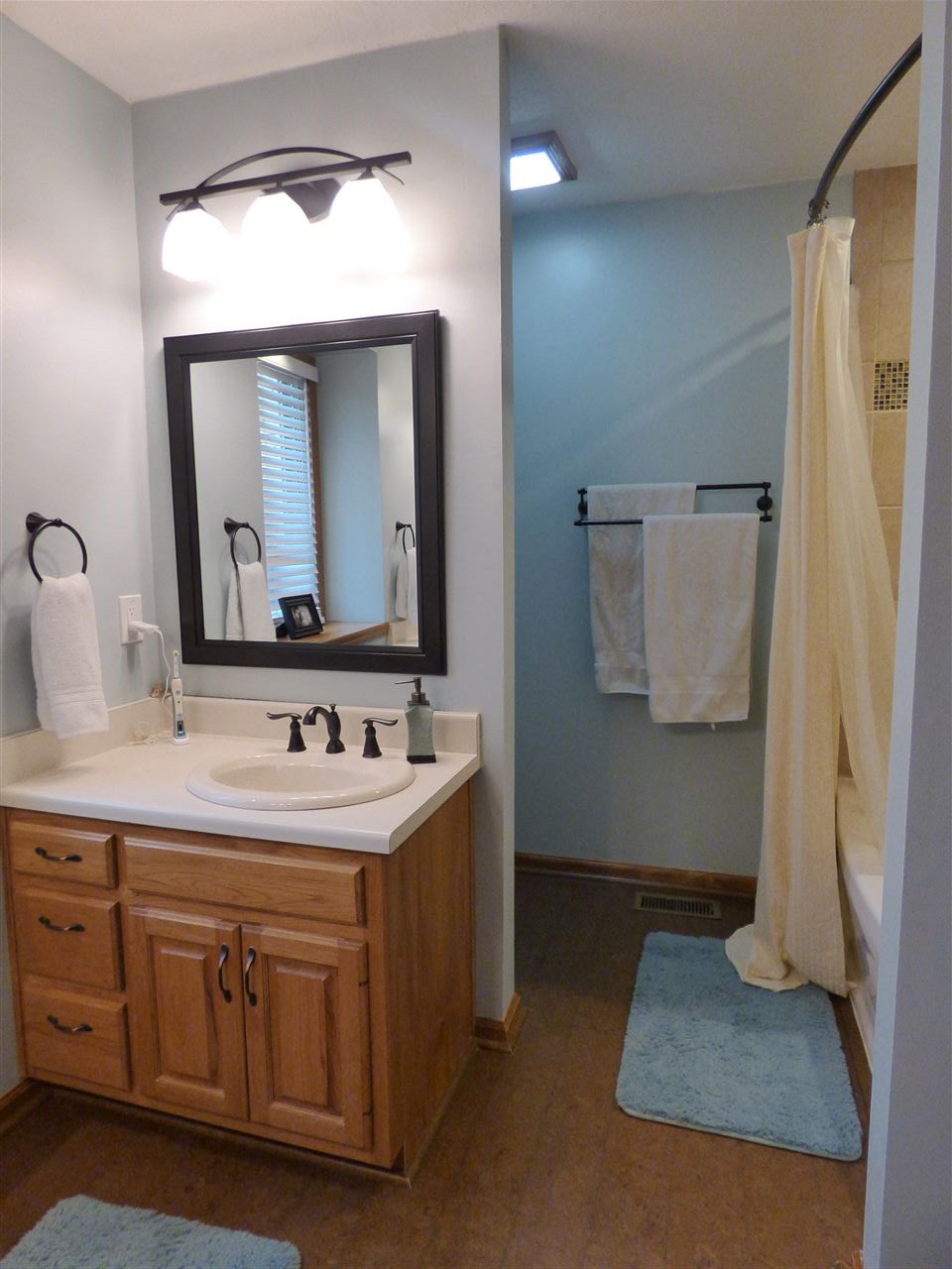 9936 Castle Ridge Place Fort Wayne, IN 46825 - Photo 8 of 36 Gallery Image 8