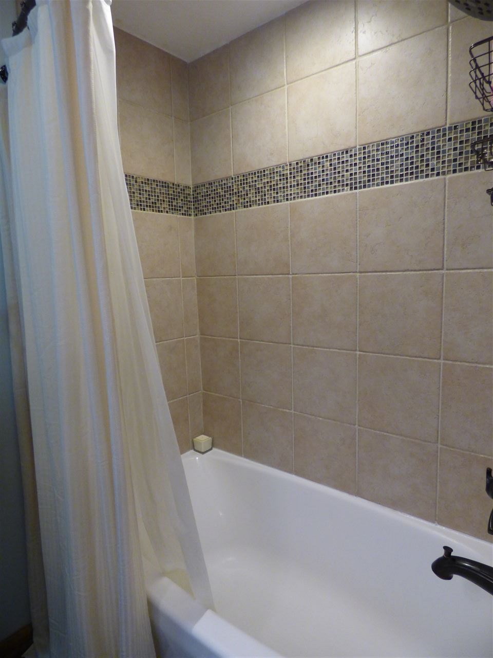 9936 Castle Ridge Place Fort Wayne, IN 46825 - Photo 9 of 36 Gallery Image 9