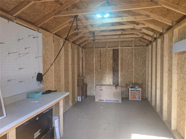 a view of a yard with plants