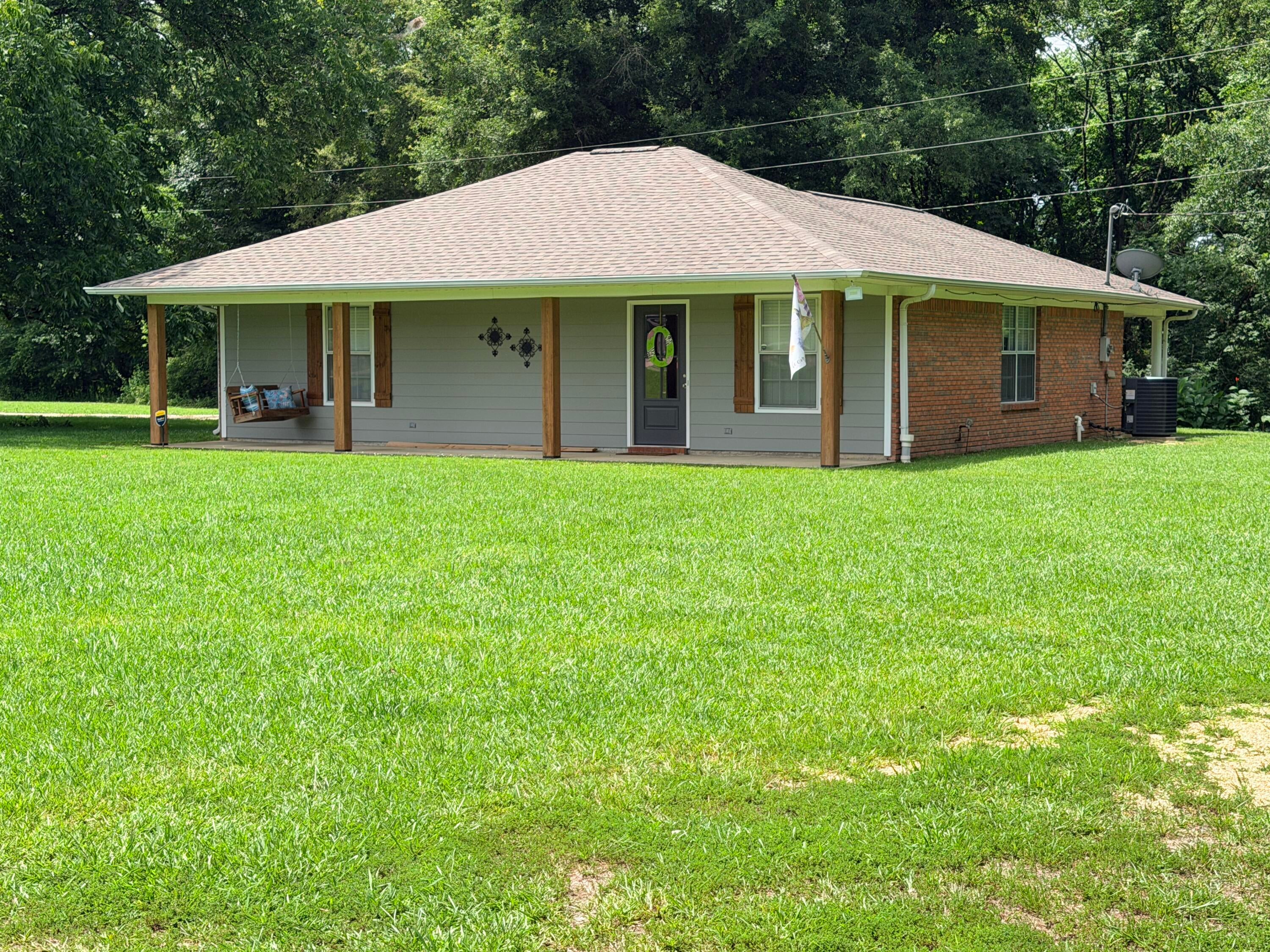 30334 Central Grove Road Aberdeen, MS 39730 - Photo 1 of 20 Gallery Image 1