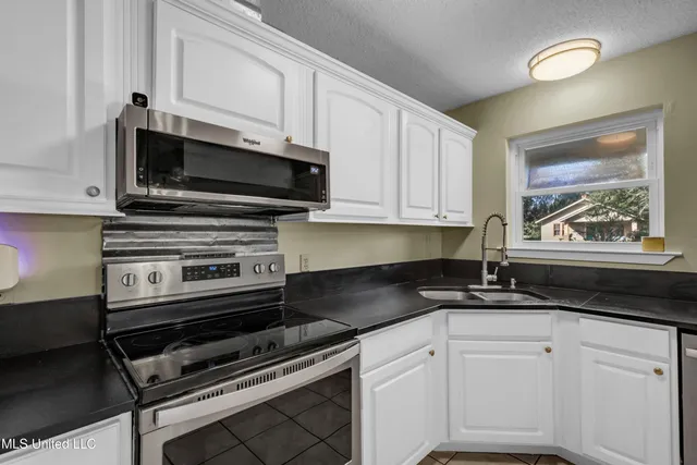 $270,000 | 5542 Daugherty Road, Long Beach, MS 39560