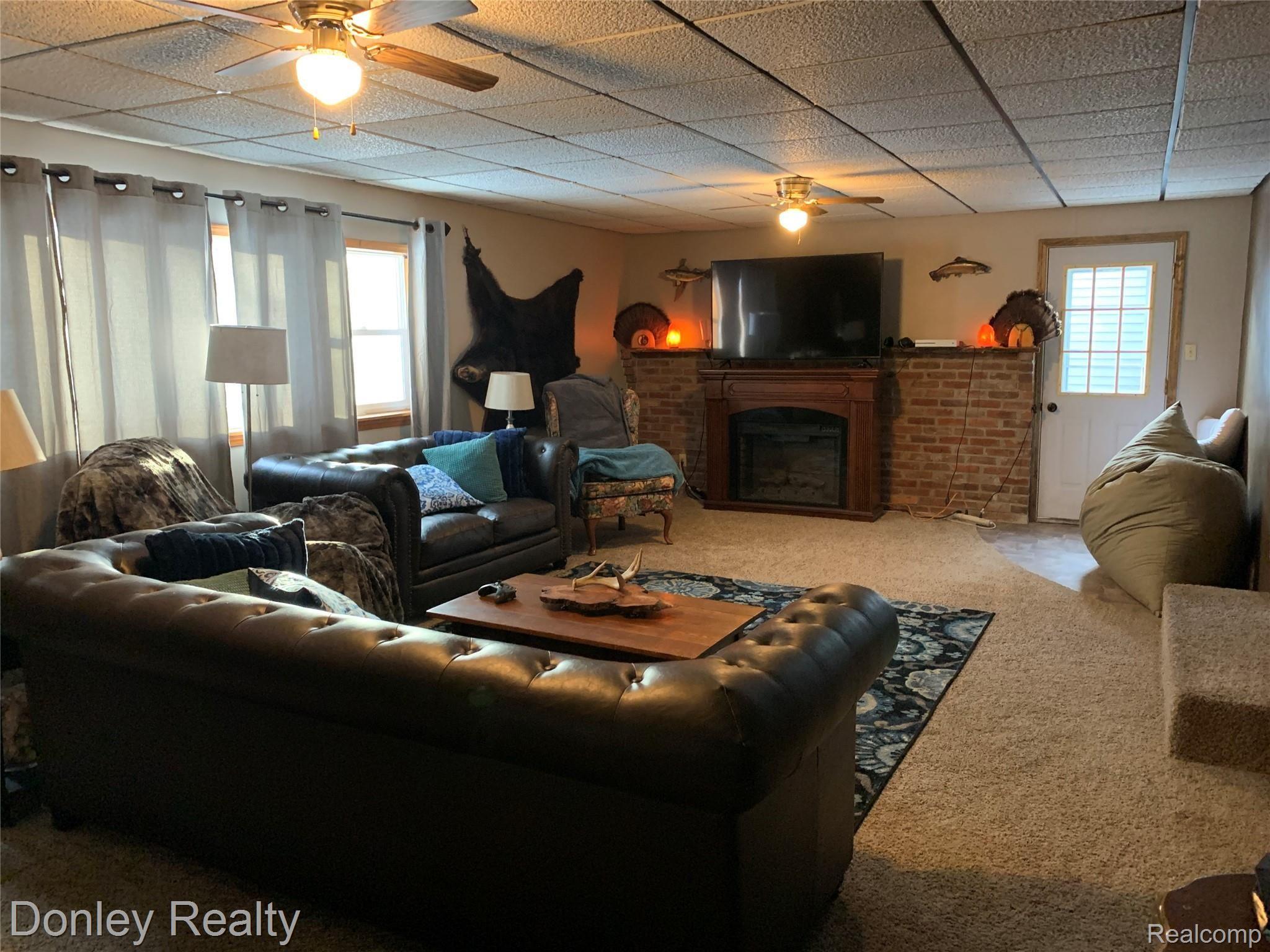 6681 West Marlette Road Marlette, MI 48453 - Photo 4 of 21 IMG_8376.JPG