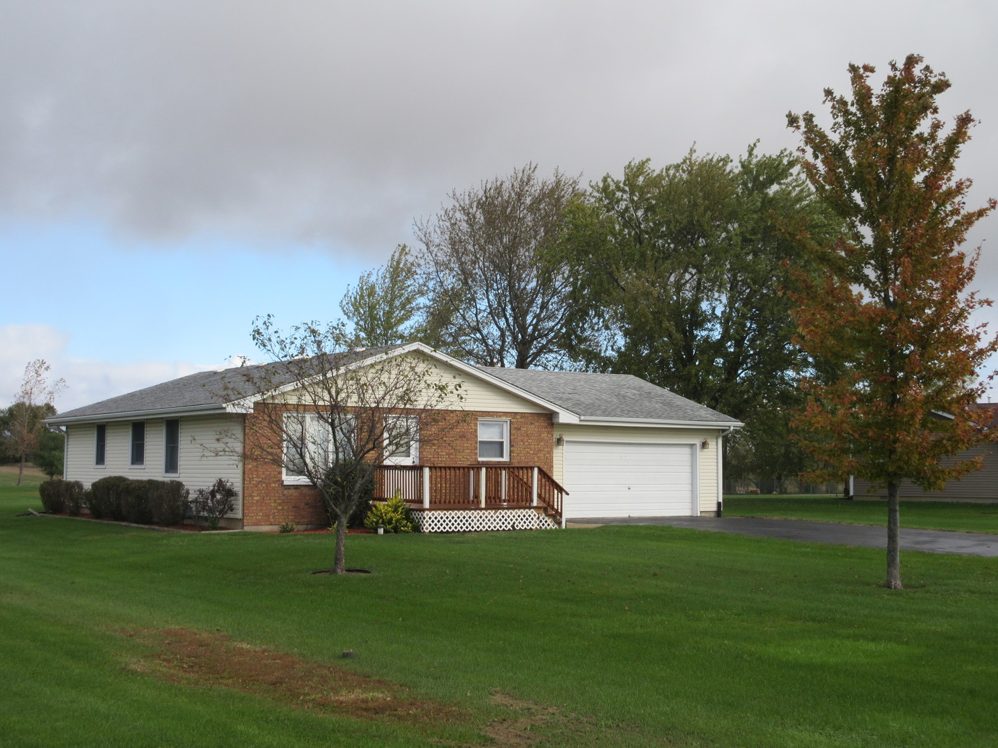 636 East Corning Road Beecher, IL 60401 - Photo 1 of 26