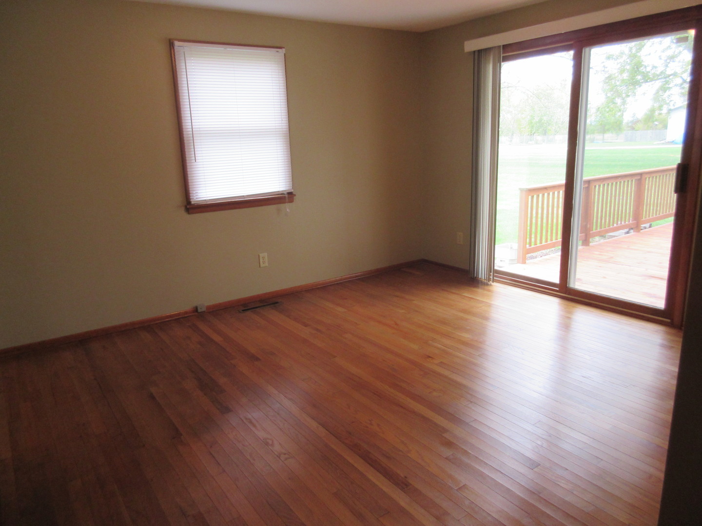 636 East Corning Road Beecher, IL 60401 - Photo 14 of 26