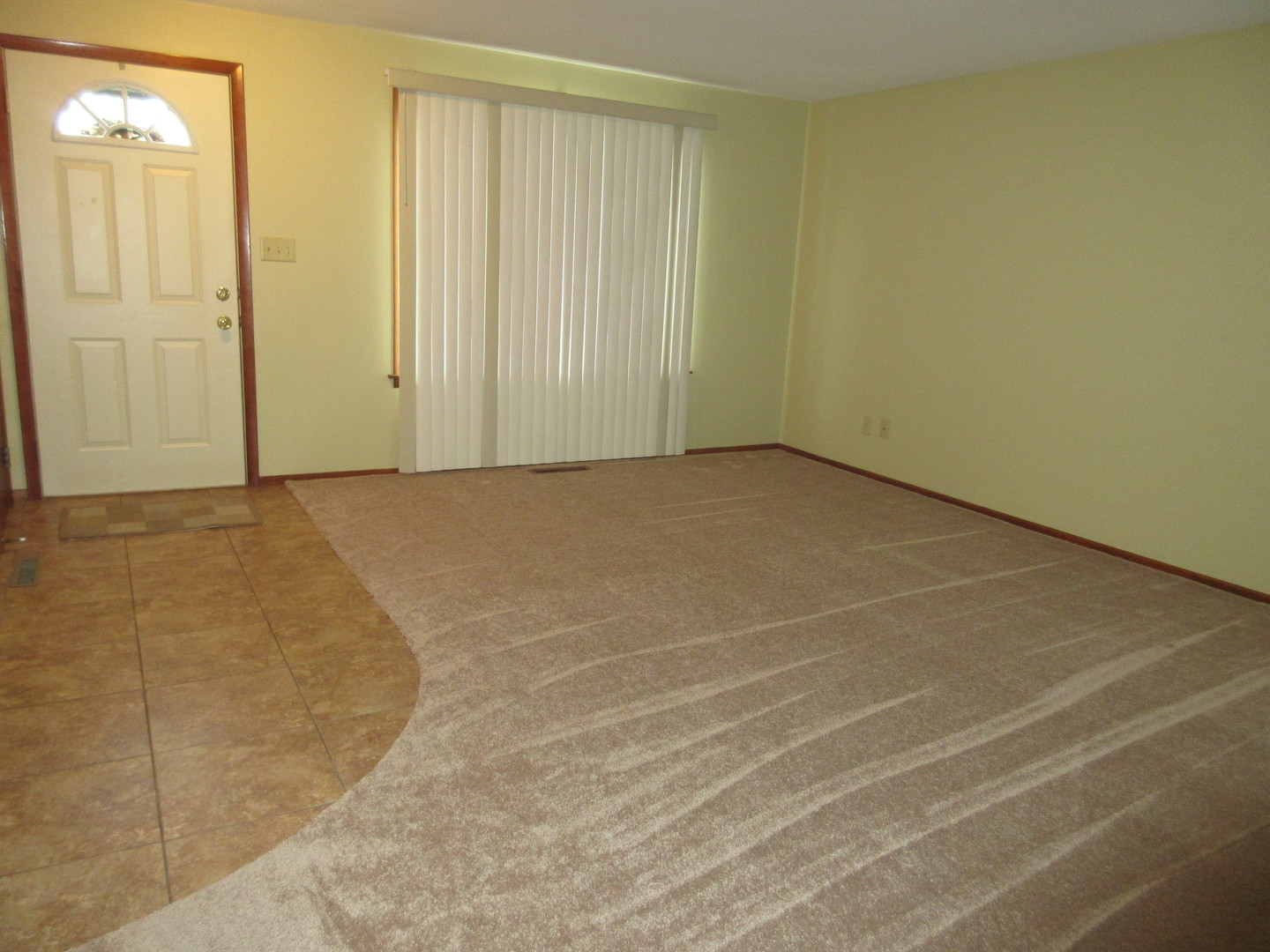 636 East Corning Road Beecher, IL 60401 - Photo 10 of 26