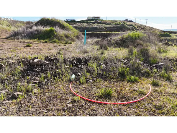 $120,000 | 3525 Northeast King Place, Pendleton, OR 97801