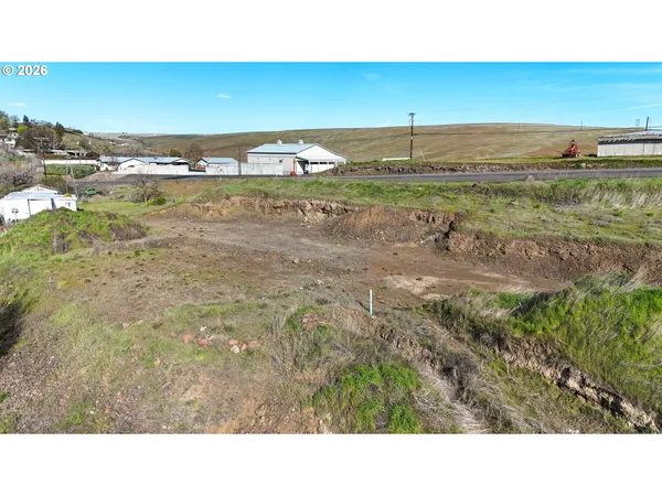 $120,000 | 3525 Northeast King Place, Pendleton, OR 97801
