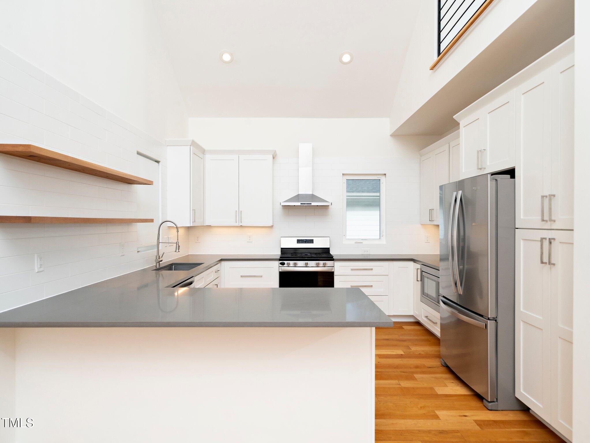 617 Church Street Raleigh, NC 27601 - Photo 13 of 44 32-web-or-mls-617 Church-16