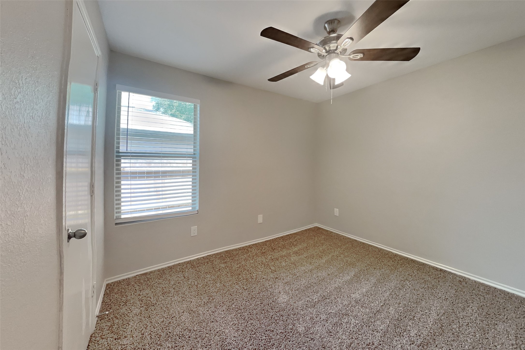 804 Lovebug Lane Conroe, TX 77301 - Photo 12 of 19