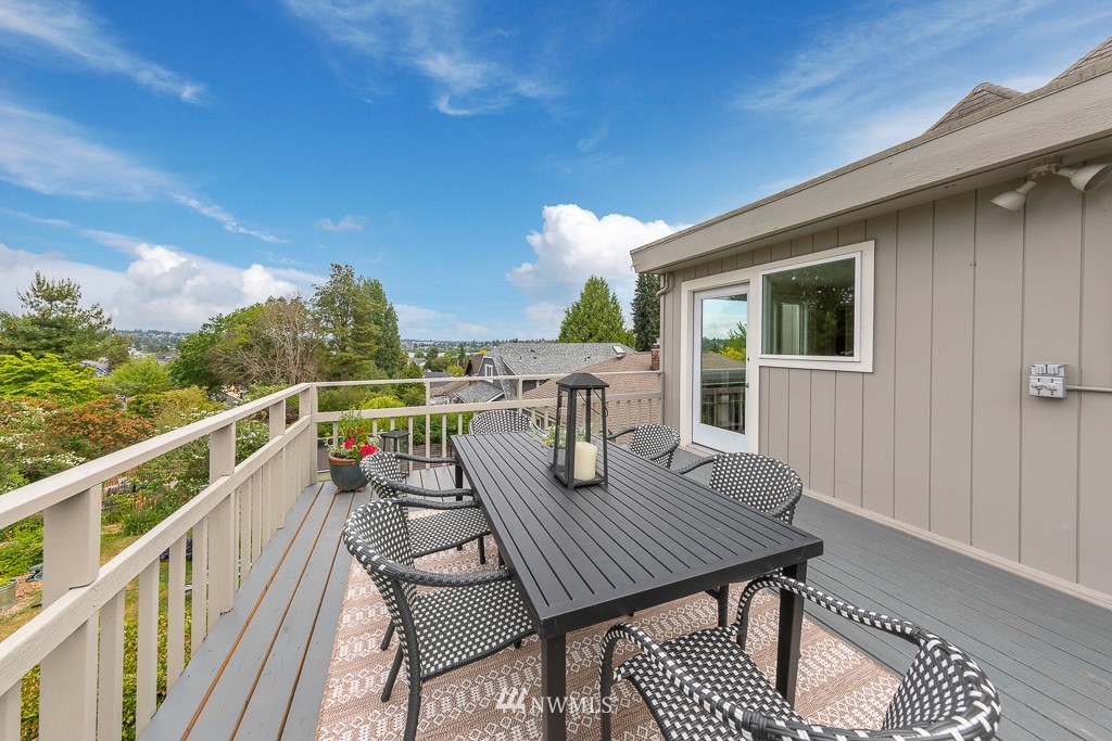 504 North 68th Street Seattle, WA 98103 - Photo 19 of 38