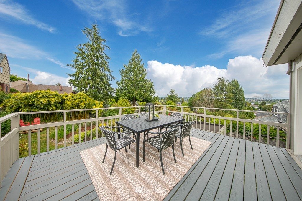 504 North 68th Street Seattle, WA 98103 - Photo 20 of 38