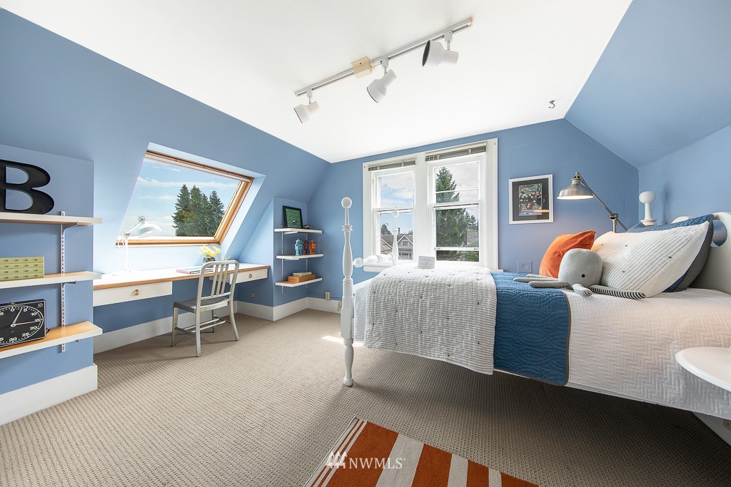 504 North 68th Street Seattle, WA 98103 - Photo 23 of 38