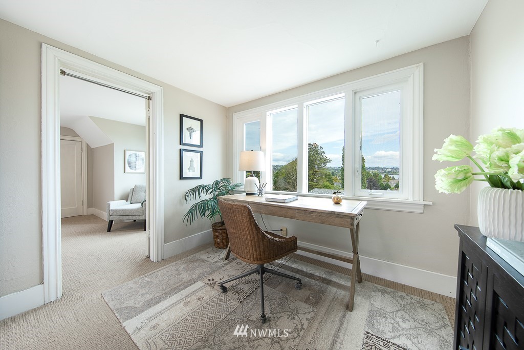 504 North 68th Street Seattle, WA 98103 - Photo 25 of 38