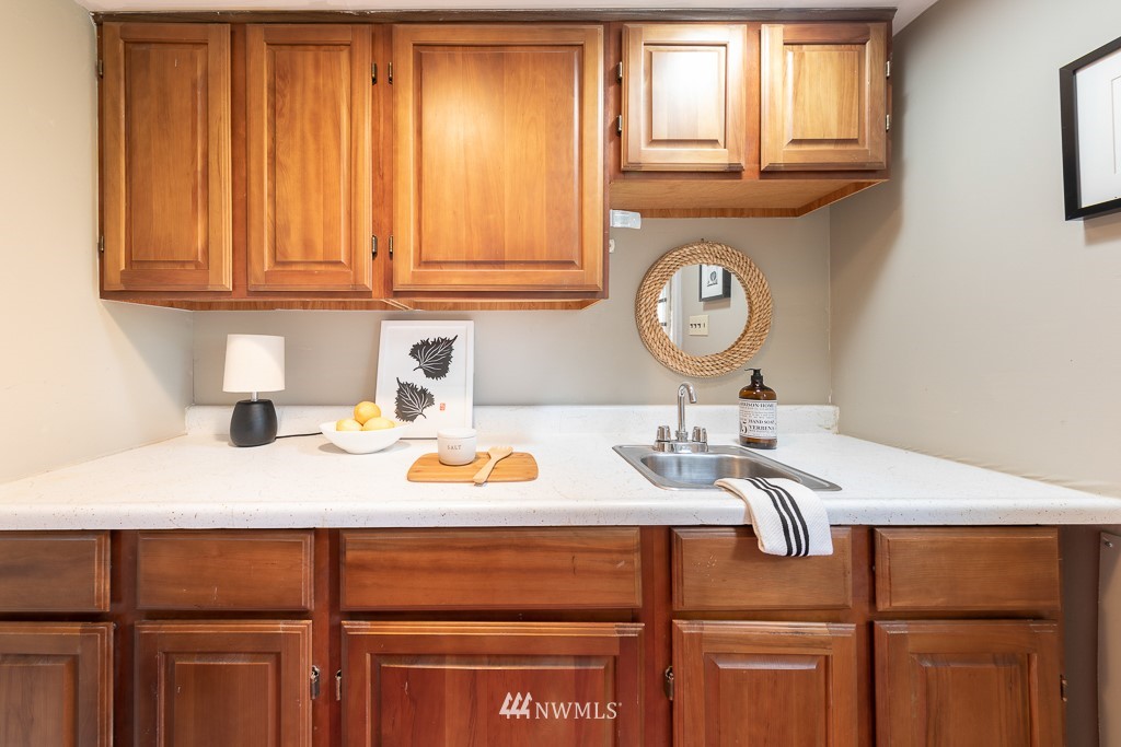 504 North 68th Street Seattle, WA 98103 - Photo 31 of 38