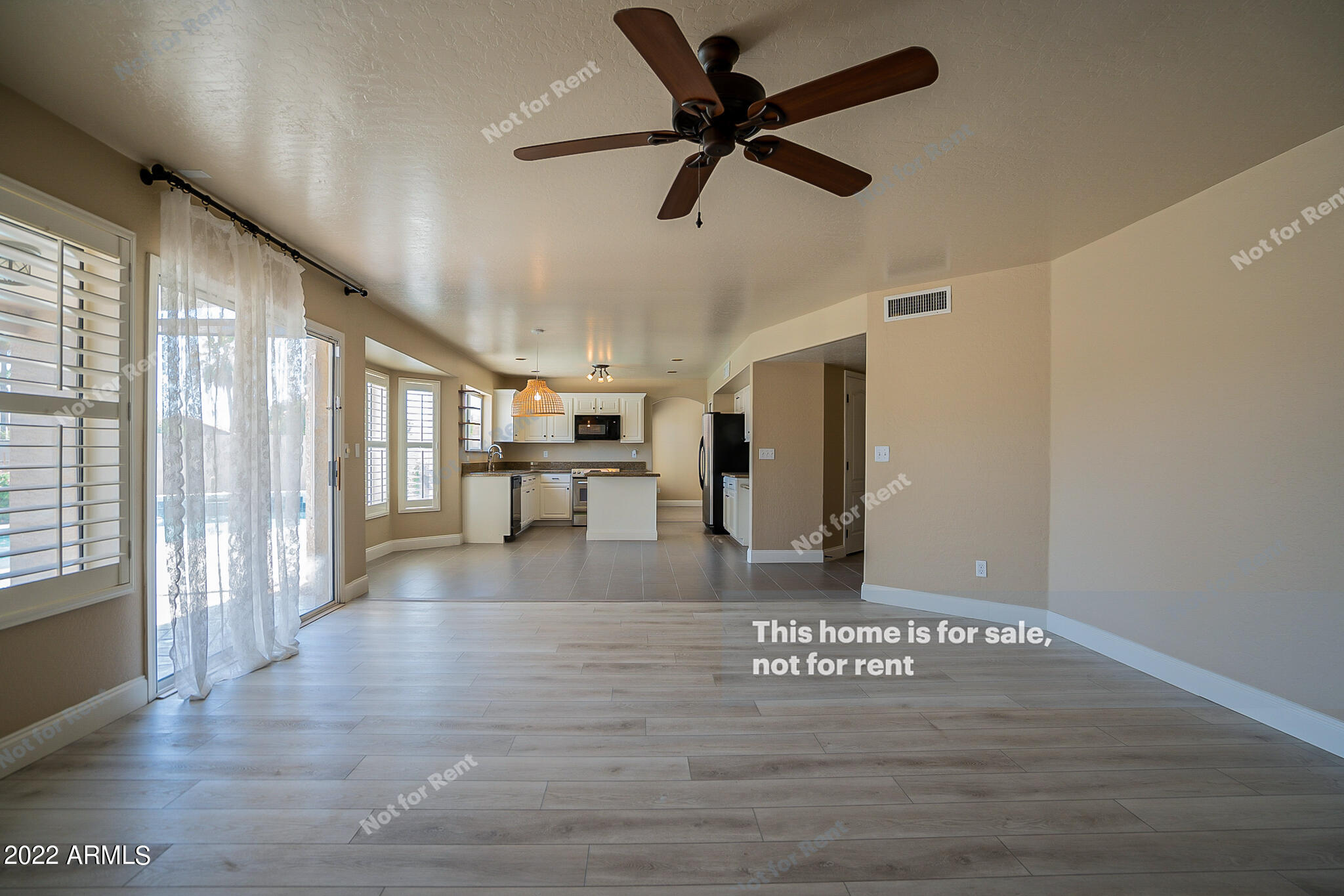 2433 East Rockledge Road Phoenix, AZ 85048 - Photo 13 of 36 listing_10