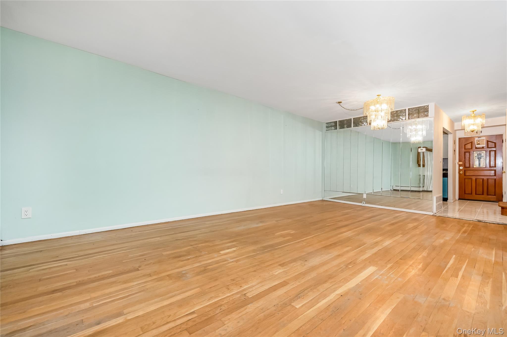 164-11 Depot Road Queens, NY 11358 - Photo 11 of 28