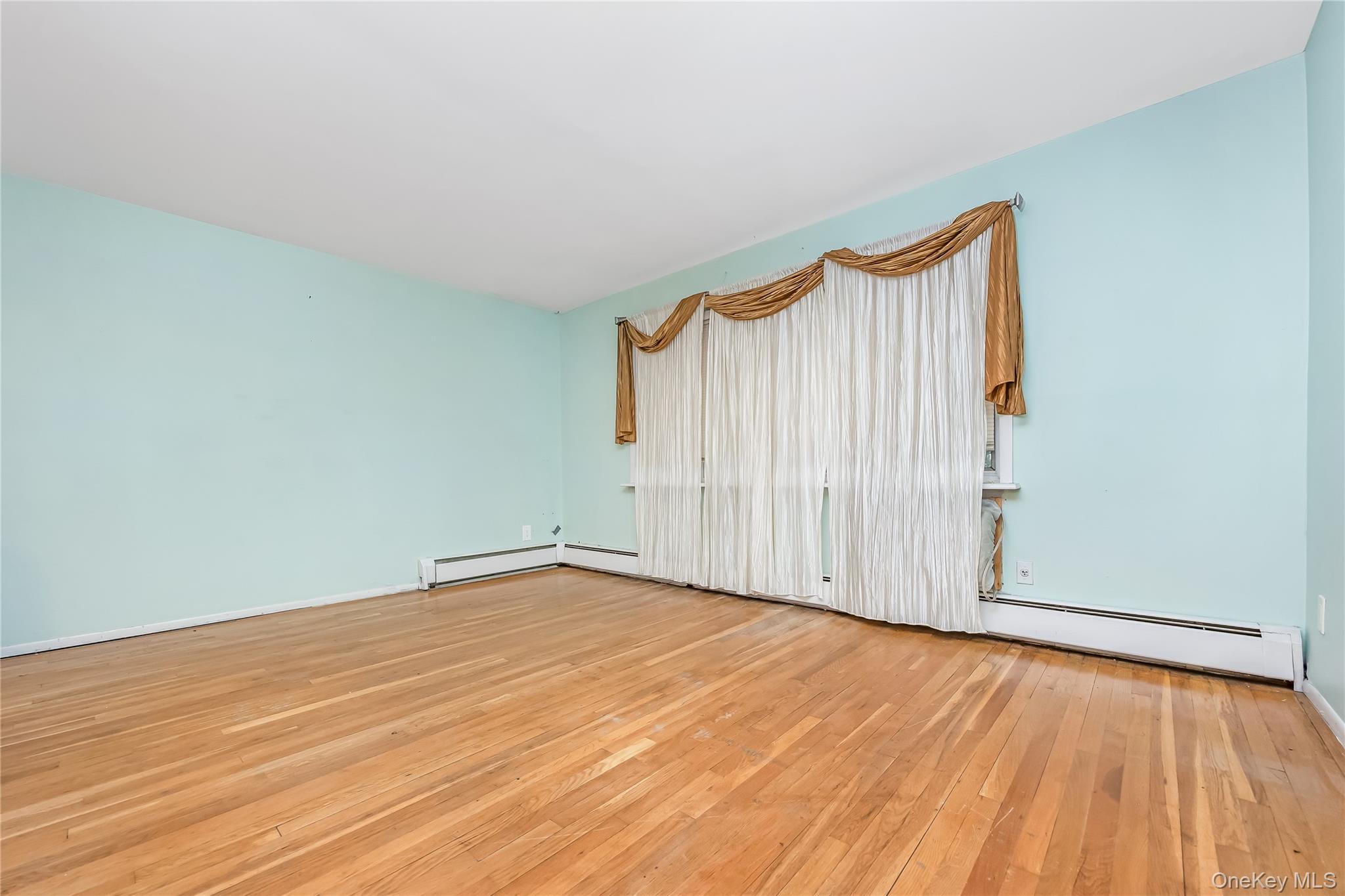 164-11 Depot Road Queens, NY 11358 - Photo 13 of 28