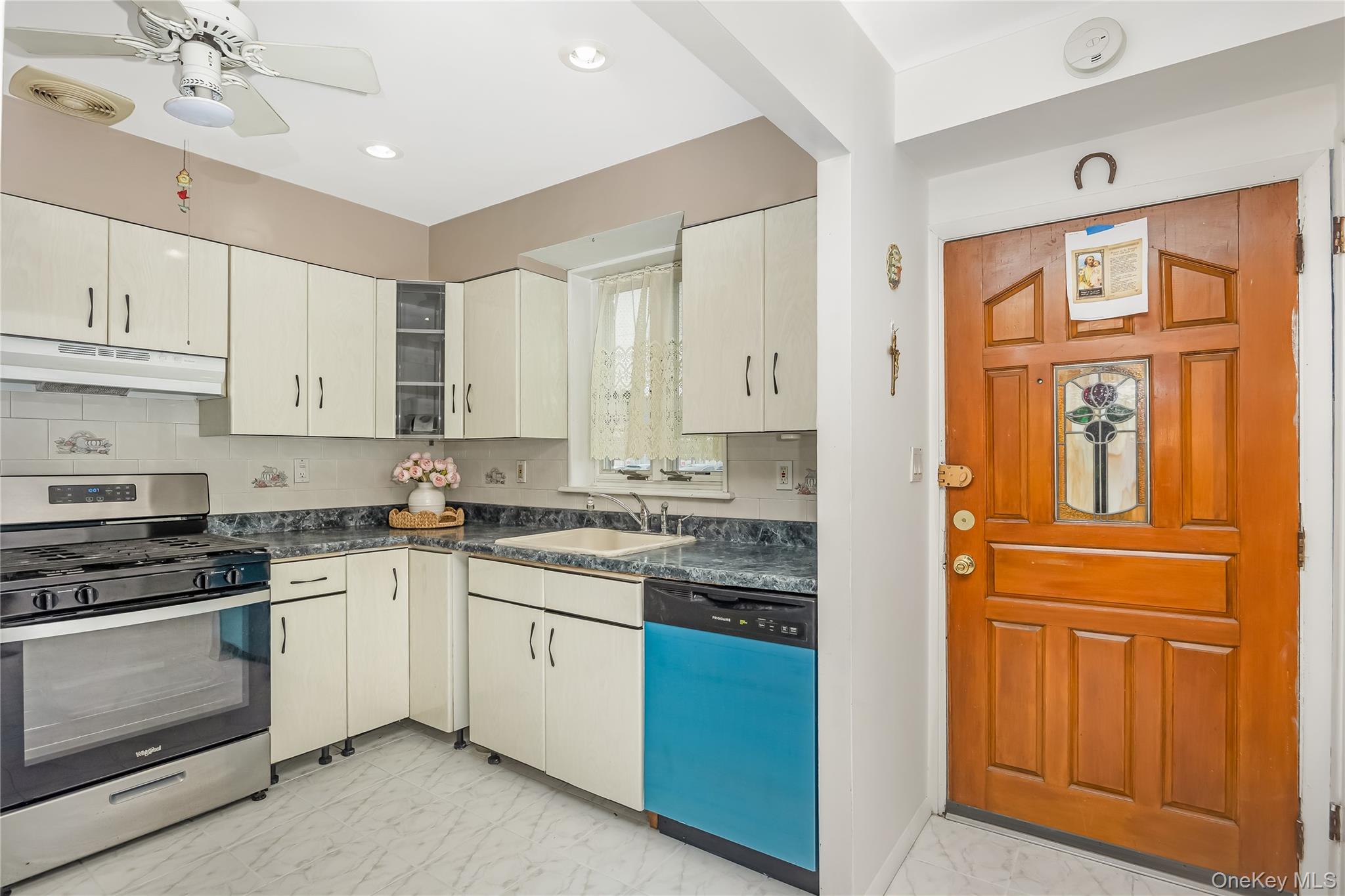 164-11 Depot Road Queens, NY 11358 - Photo 4 of 28