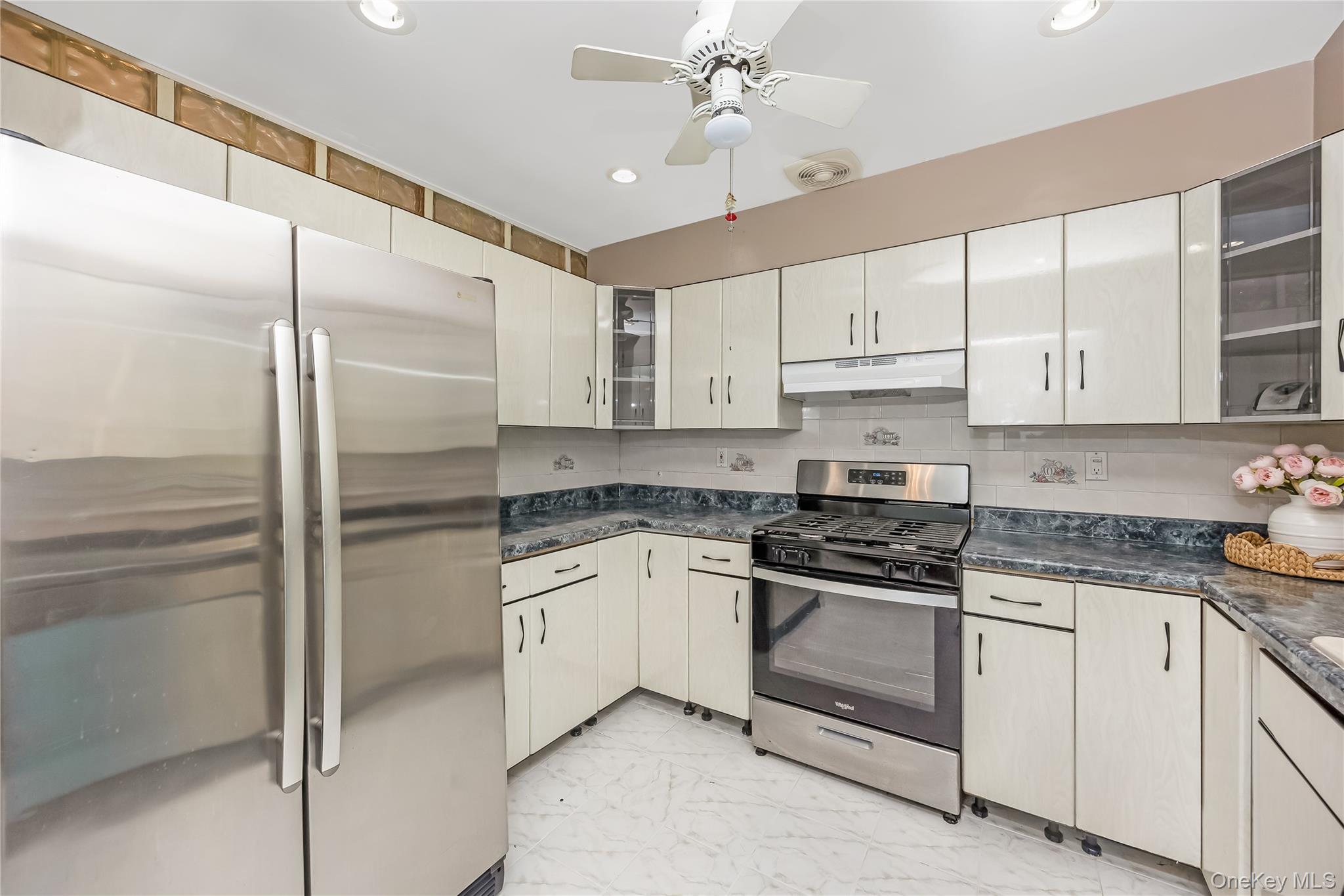 164-11 Depot Road Queens, NY 11358 - Photo 7 of 28
