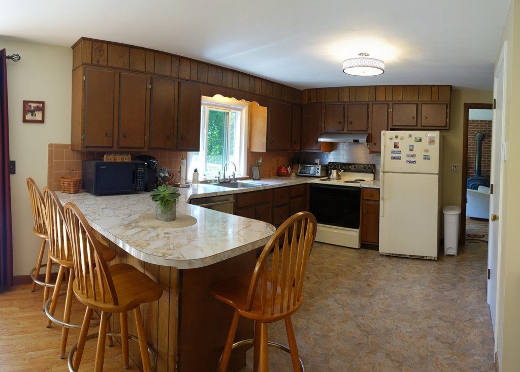 57 Bay Road Belchertown, MA 01007 - Photo 10 of 25 Gallery Image 10