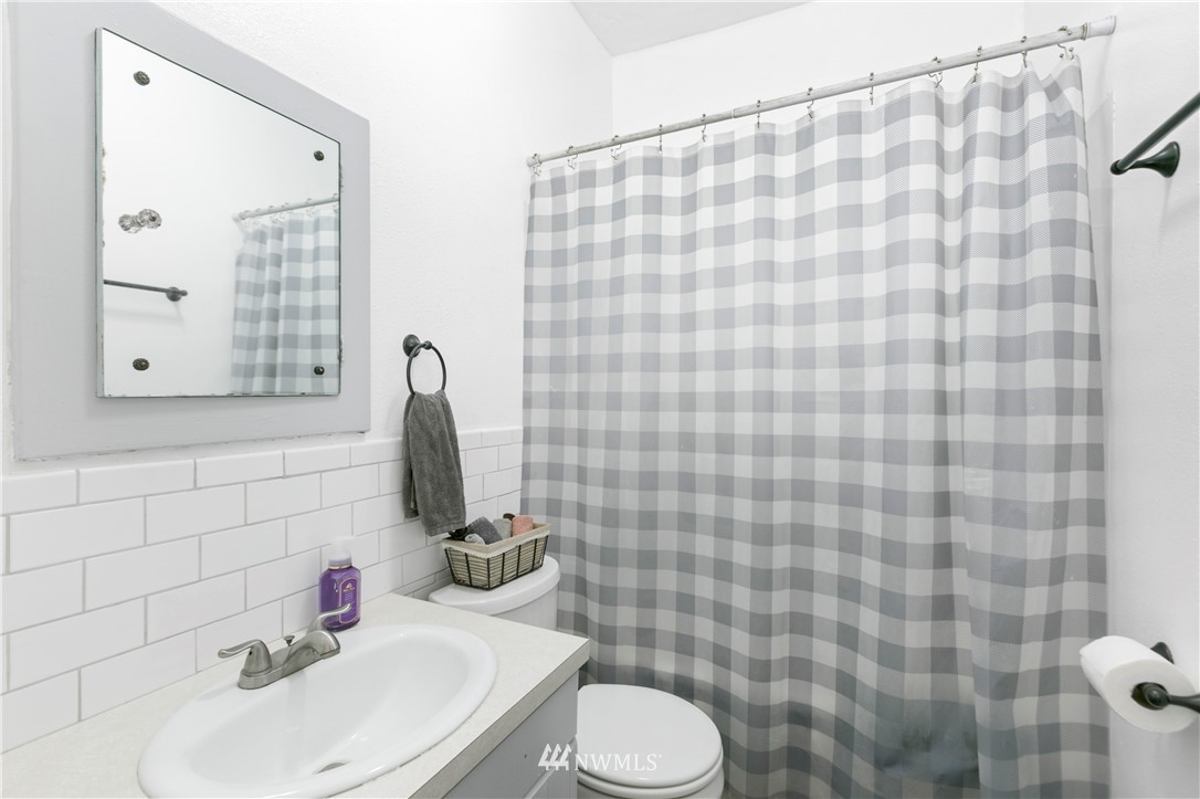 7210 Ahtanum Road Yakima, WA 98903 - Photo 9 of 18 Gallery Image 9