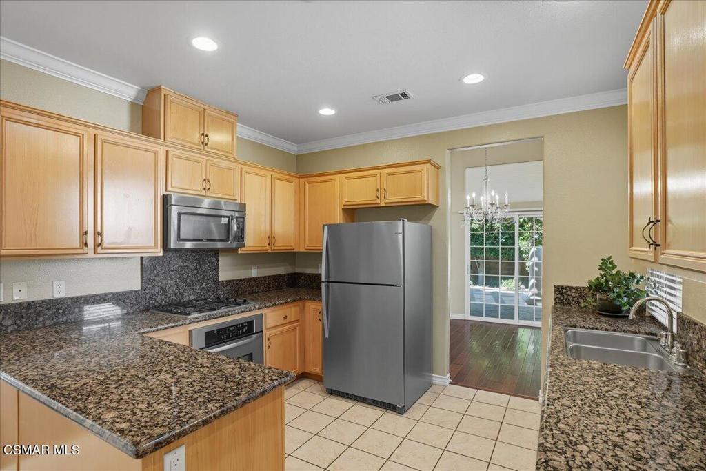 5178 Bellflower Court, Unit 29 Simi Valley, CA 93063 - Photo 10 of 26