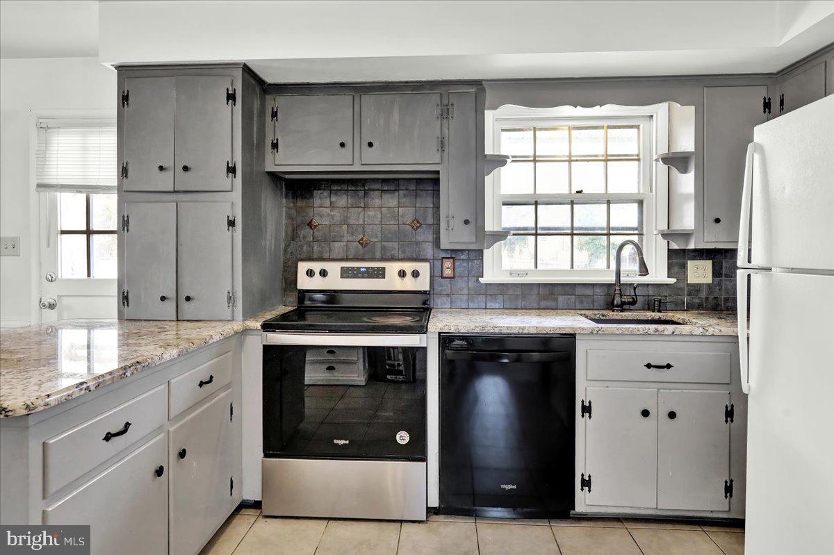 531 Lexington Road Lancaster, PA 17603 - Photo 16 of 32 Gallery Image 16