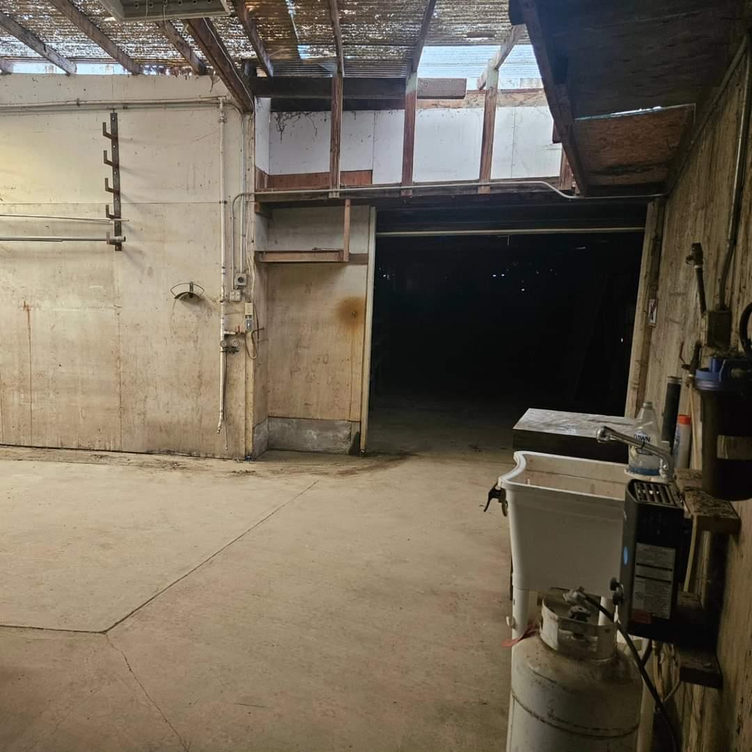 120 Trafton Road Watsonville, CA 95076 - Photo 42 of 43 a utility room with dryer and washer
