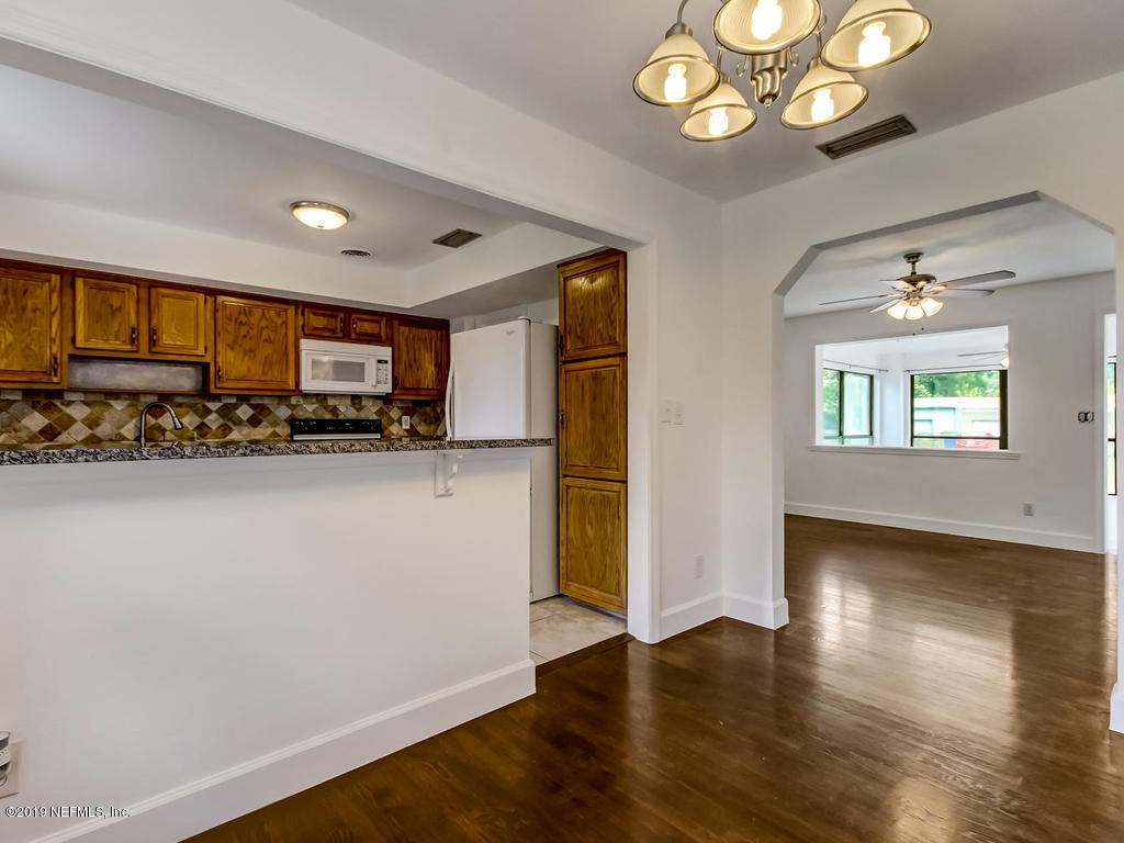 7138 May Apple Road Jacksonville, FL 32211 - Photo 13 of 32 Dinning Room/Breakfast Bar