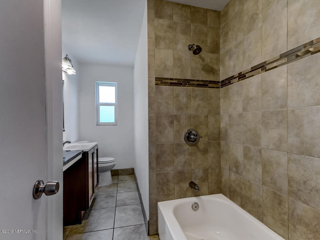 7138 May Apple Road Jacksonville, FL 32211 - Photo 20 of 32 Full Bathroom