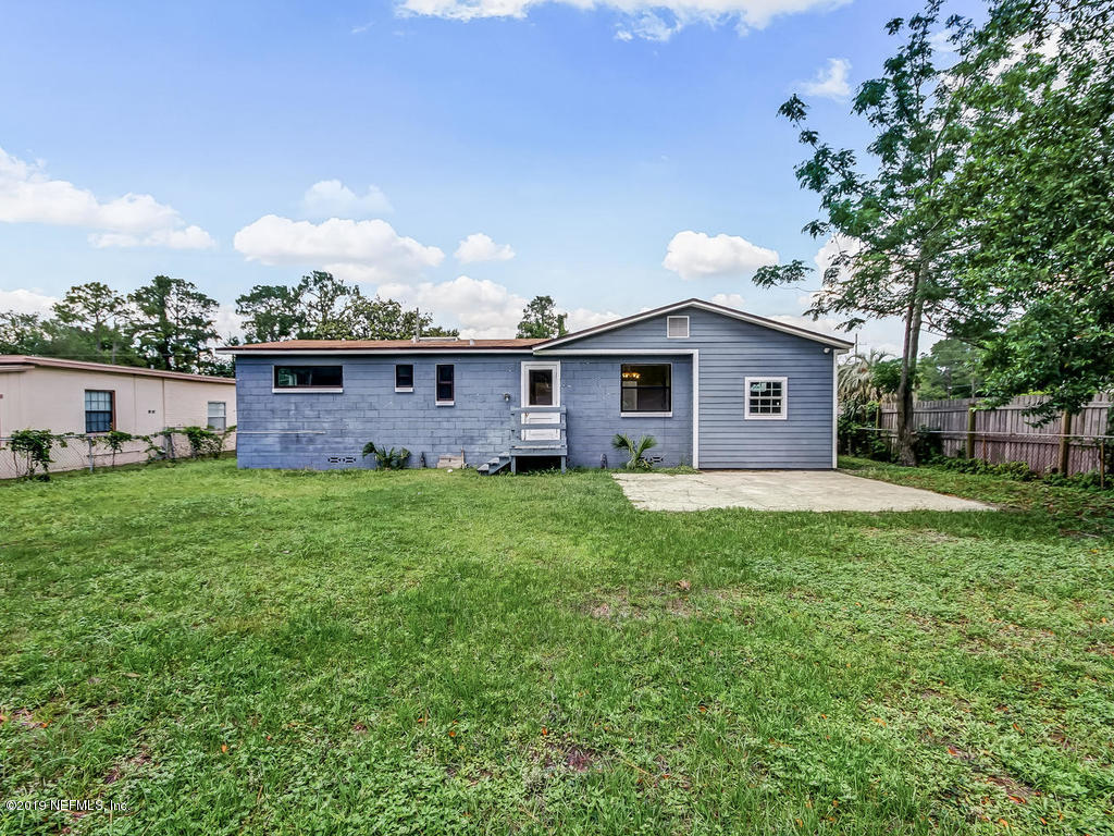 7138 May Apple Road Jacksonville, FL 32211 - Photo 27 of 32 Backyard