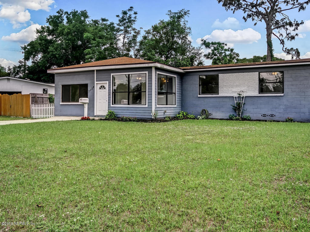 7138 May Apple Road Jacksonville, FL 32211 - Photo 31 of 32 7138 May Apple Rd Jacksonville-004-35-Fr