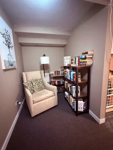 $2,500 | 3033 North Sheridan Road, Unit 809, Chicago, IL 60657