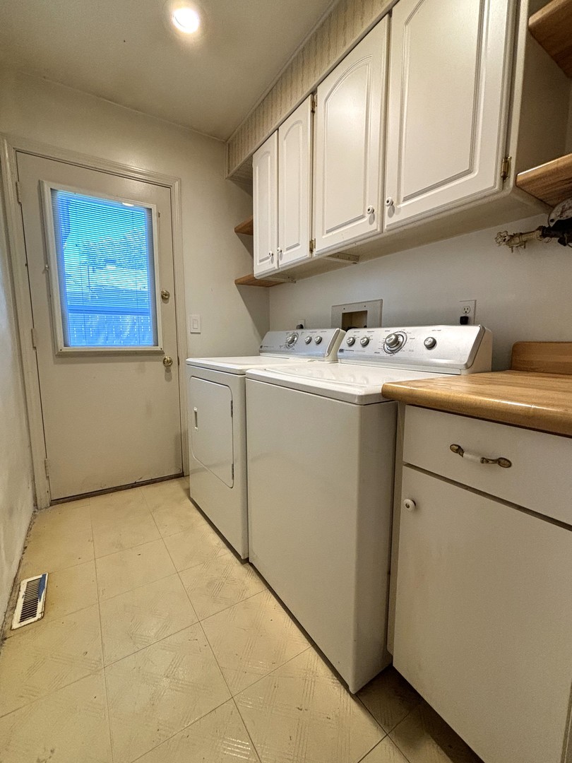 23 Ingleshire Road Montgomery, IL 60538 - Photo 11 of 12 Gallery Image 11