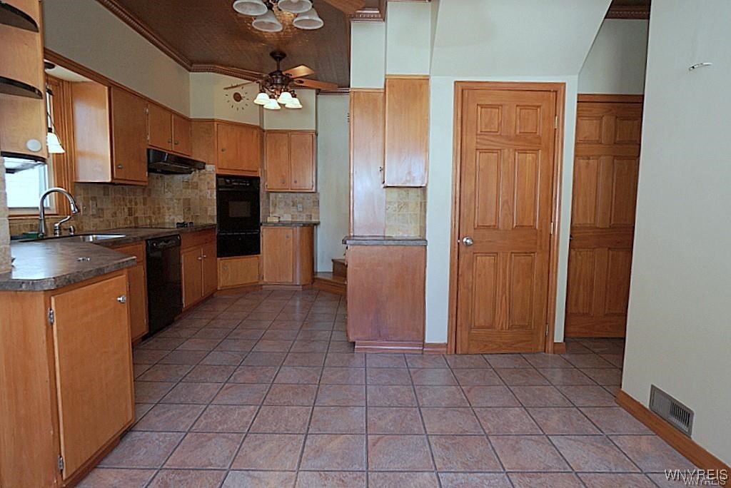 655 Prospect Avenue Buffalo, NY 14213 - Photo 16 of 36