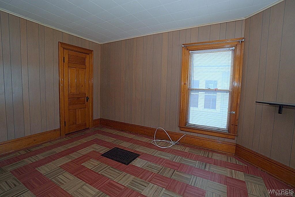 655 Prospect Avenue Buffalo, NY 14213 - Photo 20 of 36