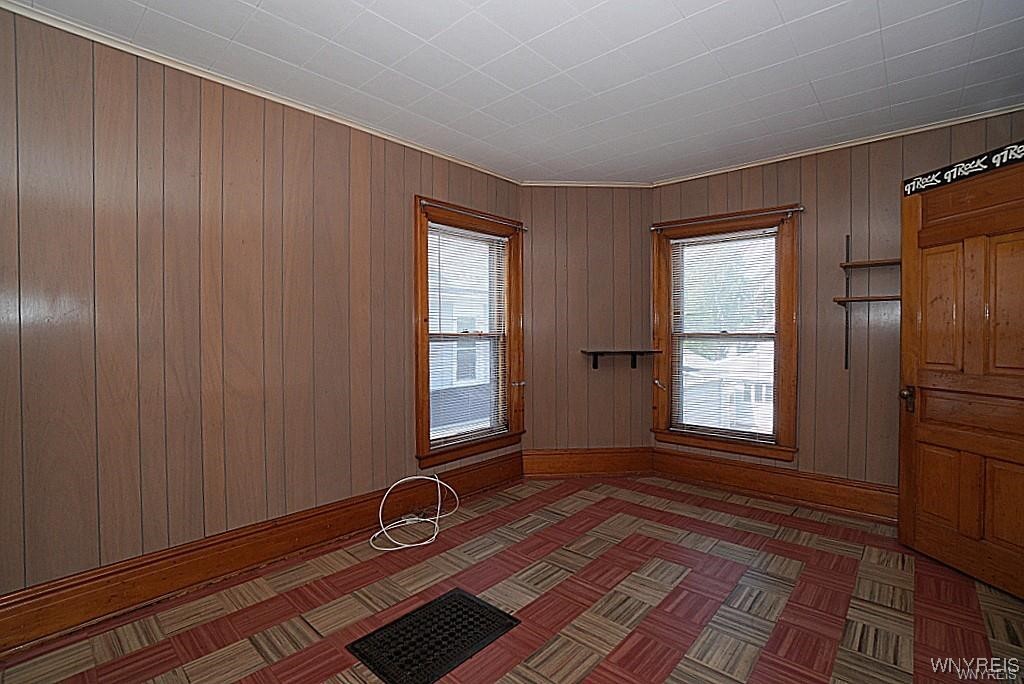 655 Prospect Avenue Buffalo, NY 14213 - Photo 21 of 36