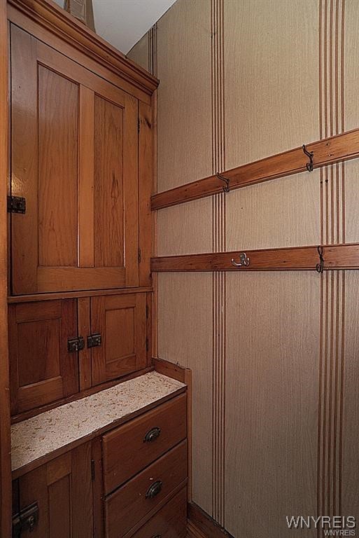 655 Prospect Avenue Buffalo, NY 14213 - Photo 23 of 36